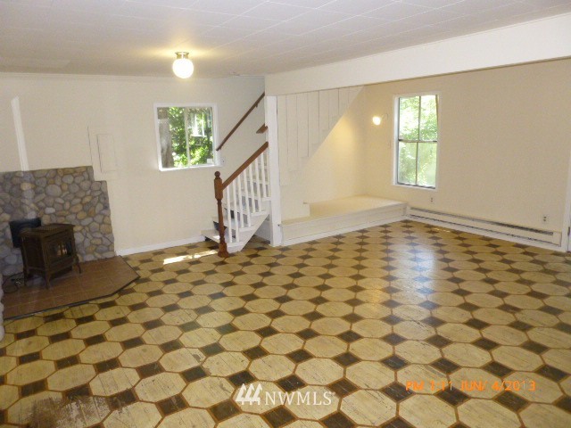 5803 Cameron Road Freeland, WA 98249 - Photo 3 of 7