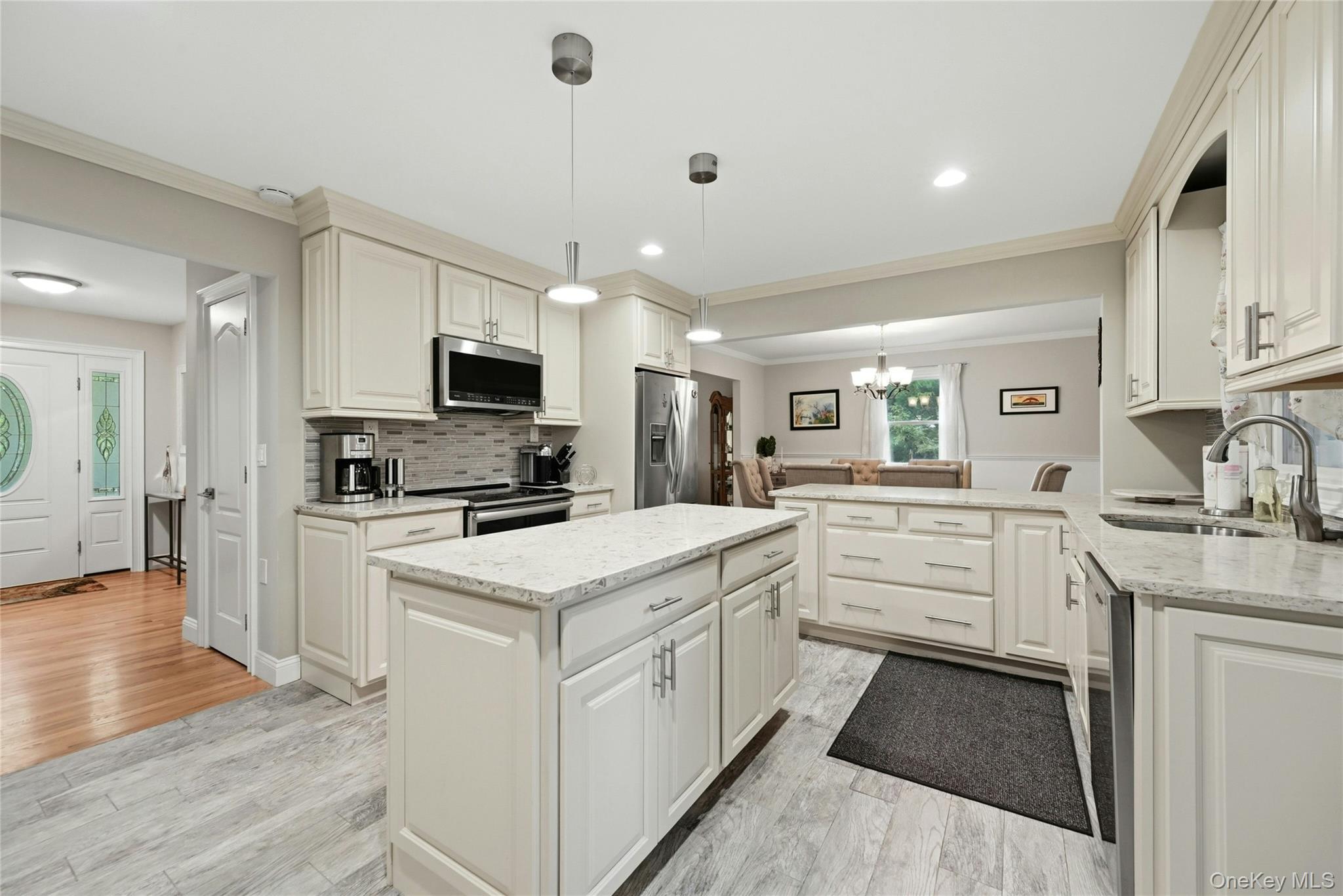 135 Oakwood Road Port Jefferson, NY 11777 - Photo 16 of 48