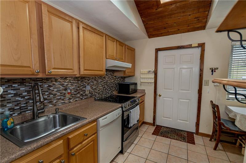 113 Kaider Road Uniontown, PA 15401 - Photo 5 of 24