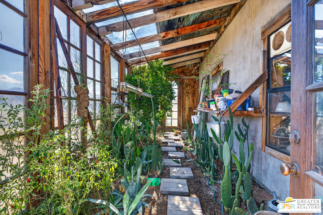 53408 Stud Valley Road Pioneertown, CA 92268 - Photo 18 of 49