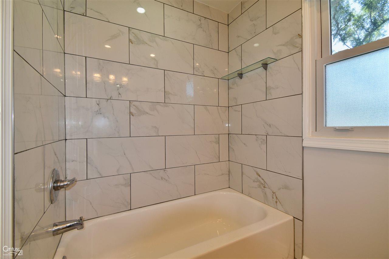 417 Moross Road Grosse Pointe Farms, MI 48236 - Photo 18 of 24