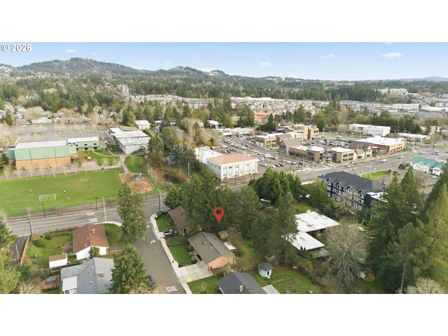 a picture of city view