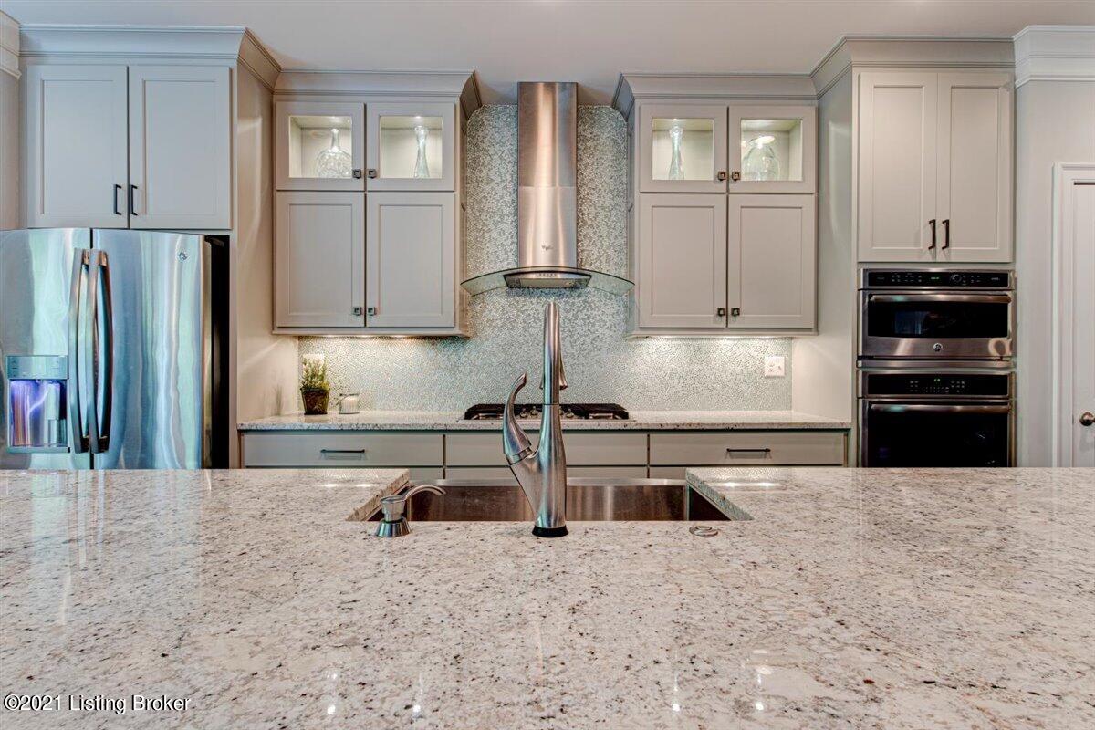 307 Maple Valley Road Louisville, KY 40245 - Photo 6 of 52 Gorgeous custom kitchen and large island