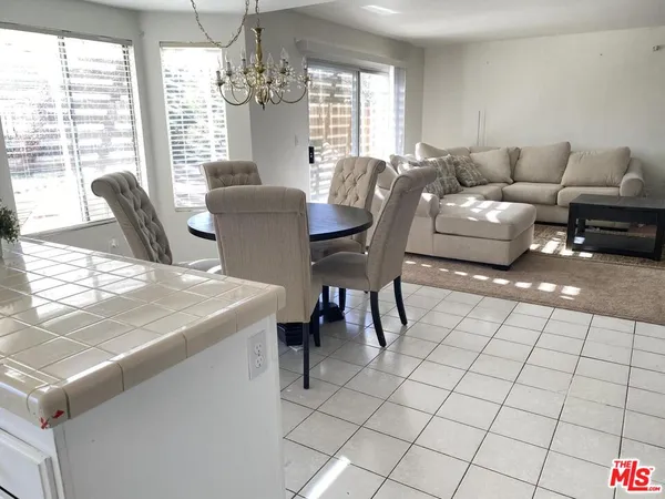 $679,900 | 3112 Caminito Lane, Palmdale, CA 93550