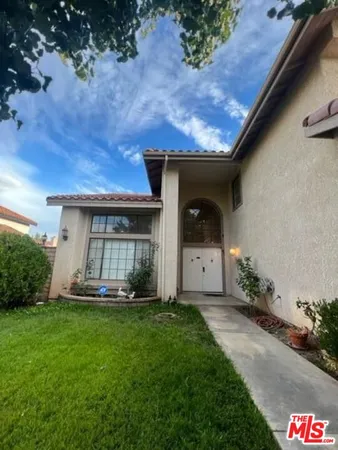 $679,900 | 3112 Caminito Lane, Palmdale, CA 93550