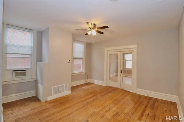 $700 | 3930 Nebraska Avenue, Unit 2, St. Louis, MO 63118