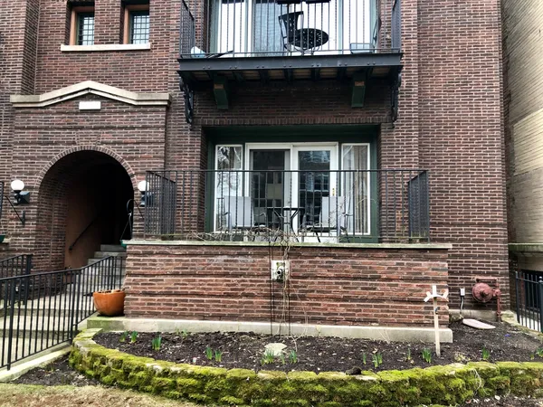 $2,400 | 1101 West Pratt Boulevard, Unit 1W, Chicago, IL 60626