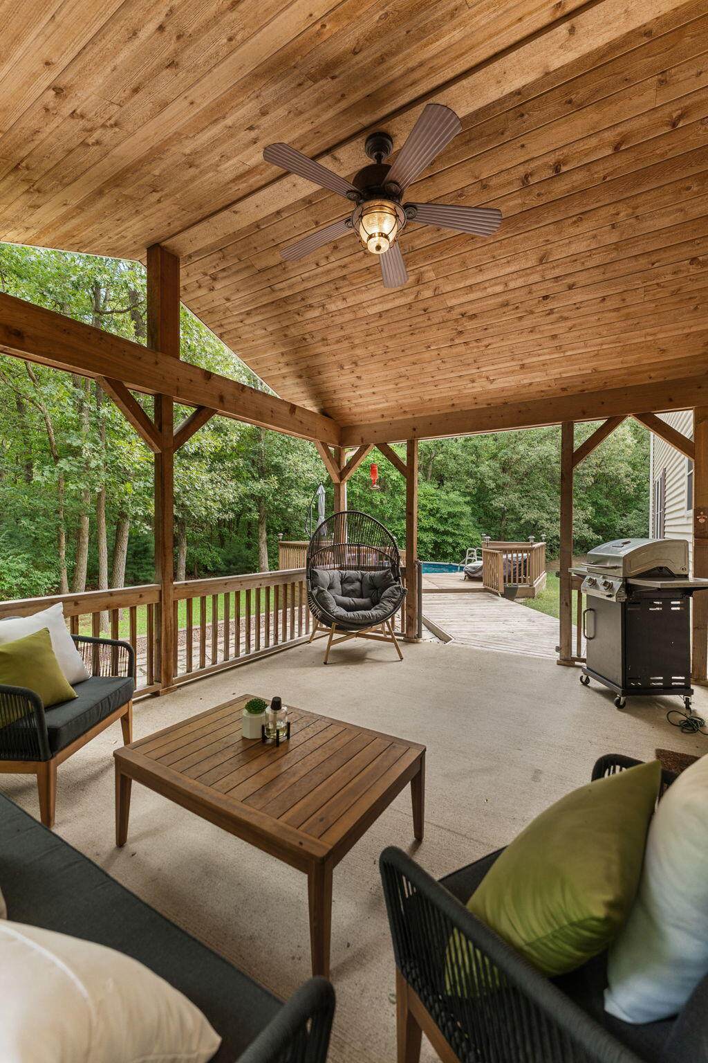 5338 East Lawler Court, Unit 67 Demotte, IN 46310 - Photo 45 of 49 a balcony with furniture
