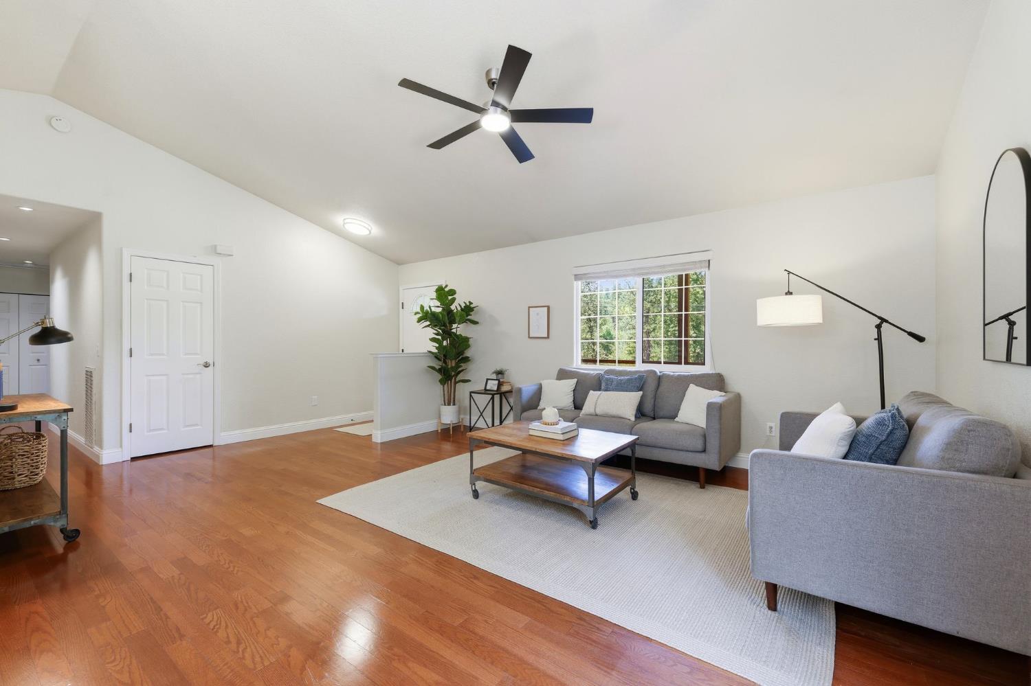 11187 Ball Road Grass Valley, CA 95949 - Photo 12 of 62