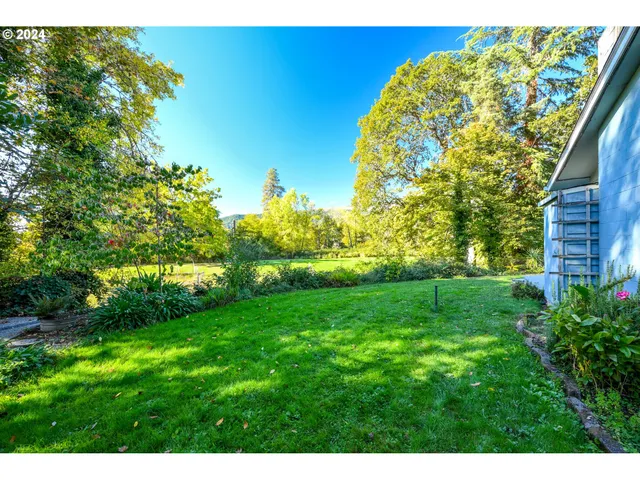 $649,000 | 2559 Glenbrook Loop Road, Riddle, OR 97469