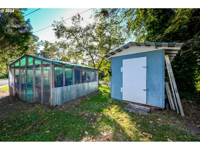 $649,000 | 2559 Glenbrook Loop Road, Riddle, OR 97469