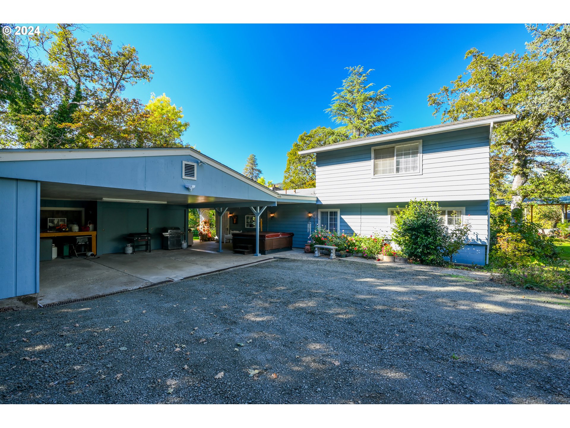 2559 Glenbrook Loop Road Riddle, OR 97469 - Photo 3 of 46