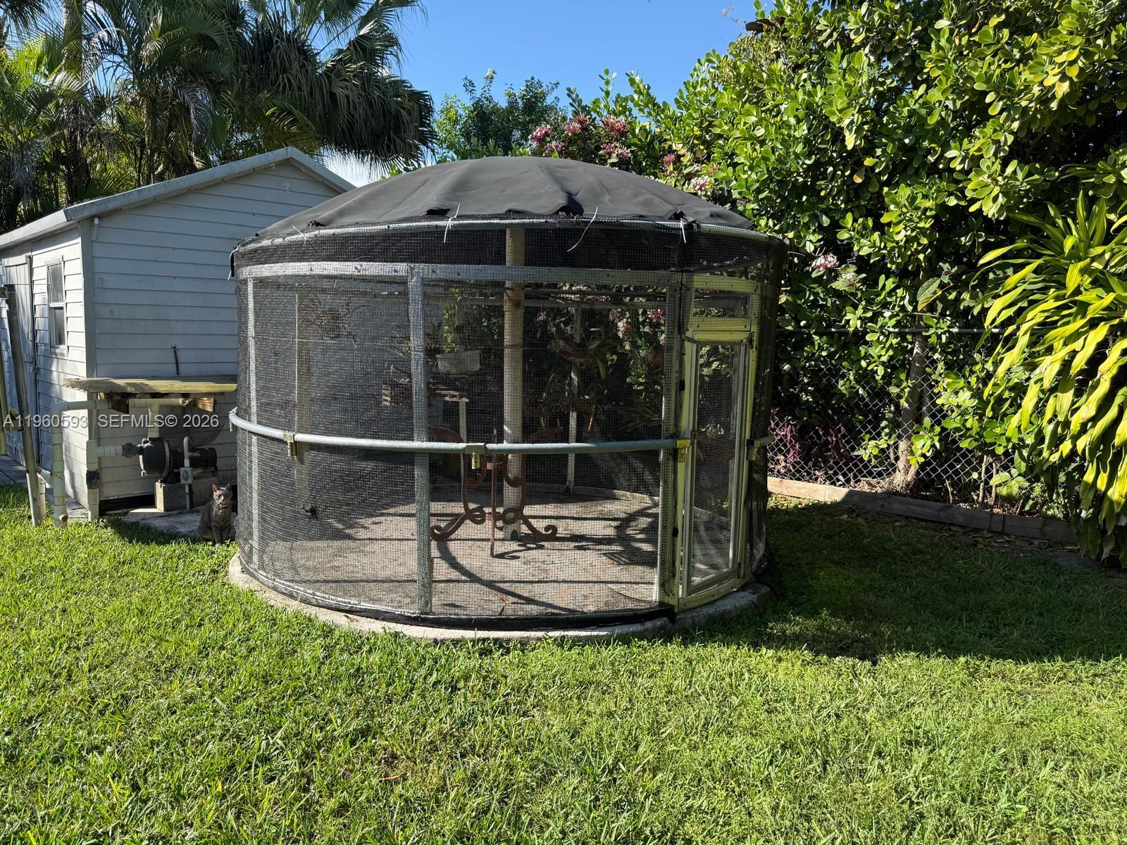 14557 Southwest 160th Street Miami, FL 33177 - Photo 24 of 29 Bird Aviery