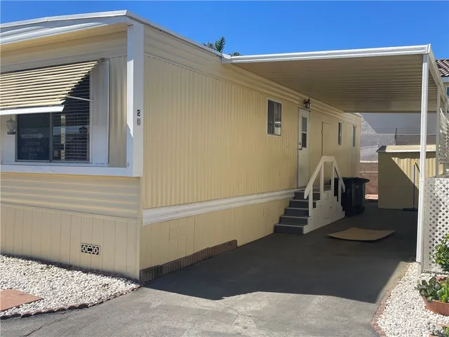 $130,000 | 12550 East Carson Street, Unit 20, Hawaiian Gardens, CA 90716
