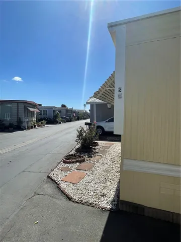 $130,000 | 12550 East Carson Street, Unit 20, Hawaiian Gardens, CA 90716