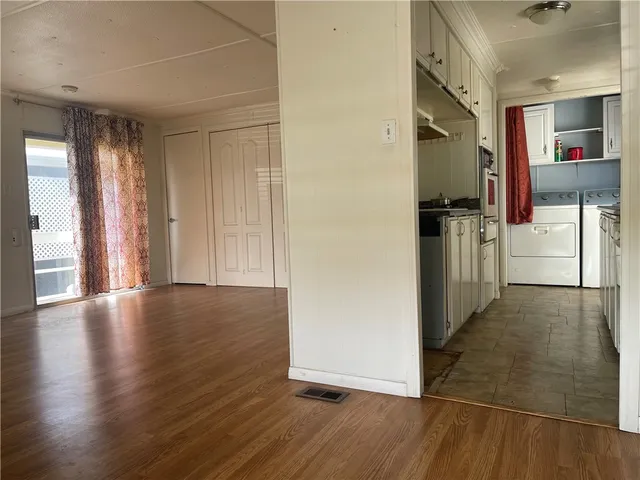 $130,000 | 12550 East Carson Street, Unit 20, Hawaiian Gardens, CA 90716