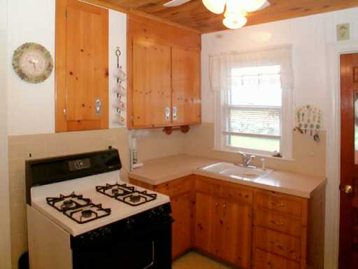 232 Bradford Road Westerly, RI 02808 - Photo 3 of 8 Other.