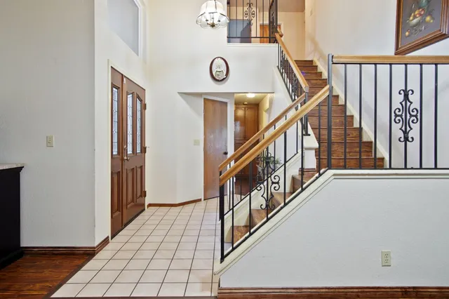 a view of an entryway