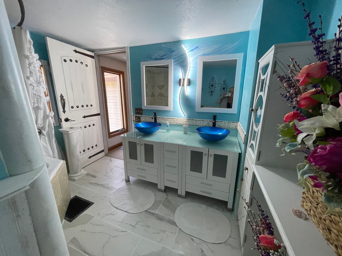 382 Keigwin Road Walnut, IL 61376 - Photo 46 of 49 a bathroom with sink and mirror
