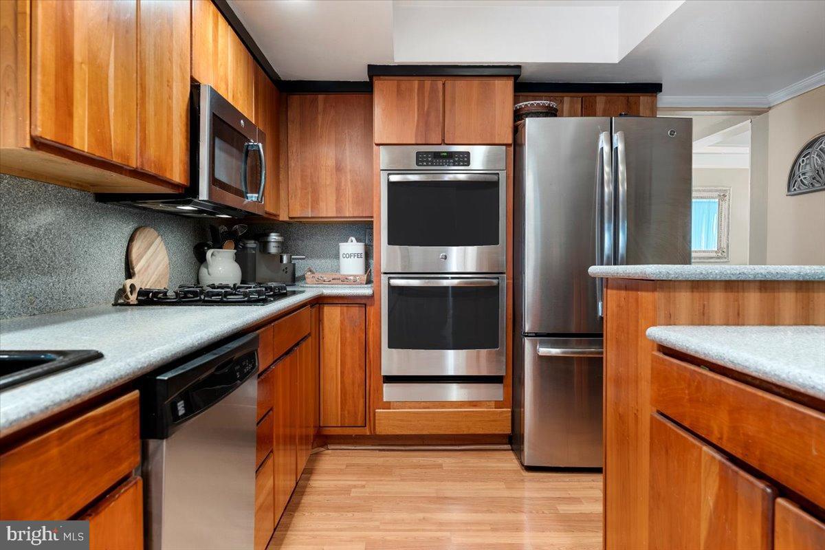 104 Gordons Corner Road Manalapan, NJ 07726 - Photo 16 of 55 Gallery Image 16