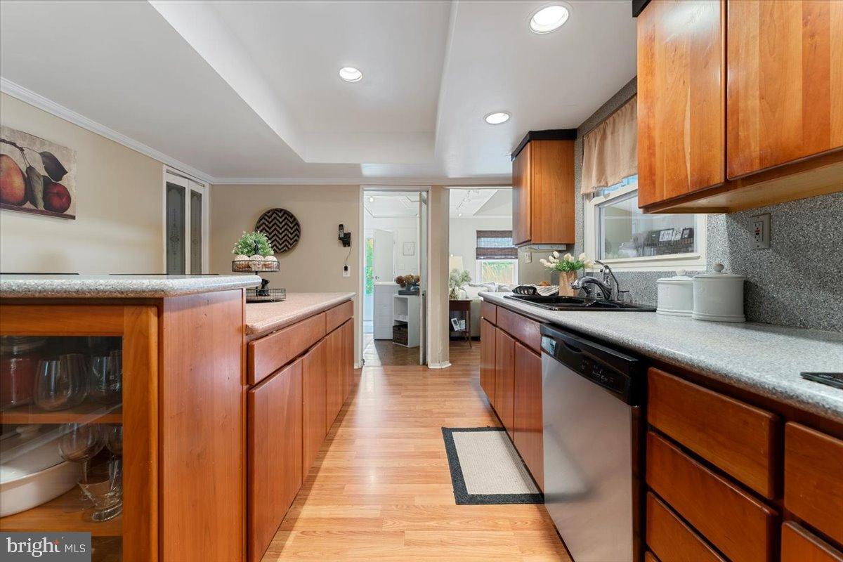 104 Gordons Corner Road Manalapan, NJ 07726 - Photo 17 of 55 Gallery Image 17