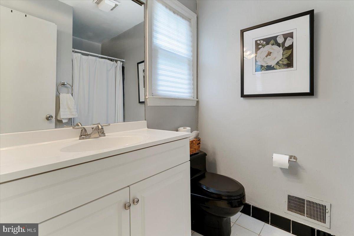 104 Gordons Corner Road Manalapan, NJ 07726 - Photo 43 of 55 Gallery Image 43