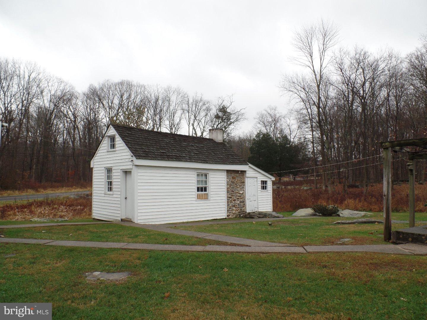 1184 West Thatcher Road Quakertown, PA 18951 - Photo 5 of 15 Gallery Image 5