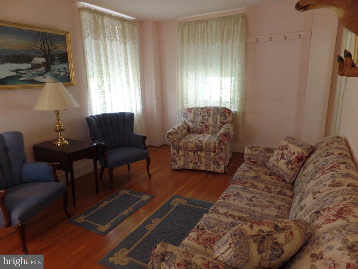 1184 West Thatcher Road Quakertown, PA 18951 - Photo 8 of 15 Living Room
