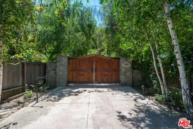 $37,500 | 1957 Mandeville Canyon Road, Los Angeles, CA 90049