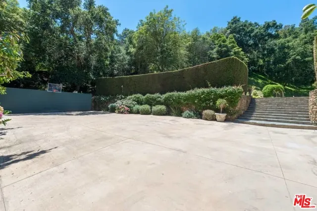 $37,500 | 1957 Mandeville Canyon Road, Los Angeles, CA 90049