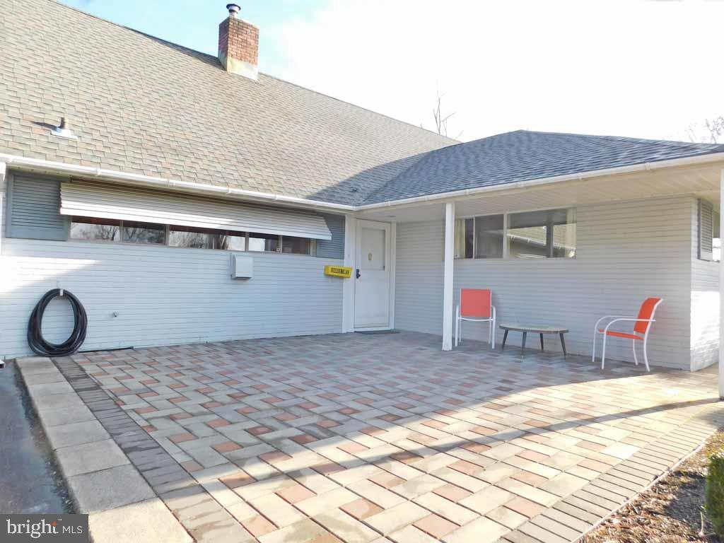 2 Falcon Road Levittown, PA 19056 - Photo 2 of 48 Front patio