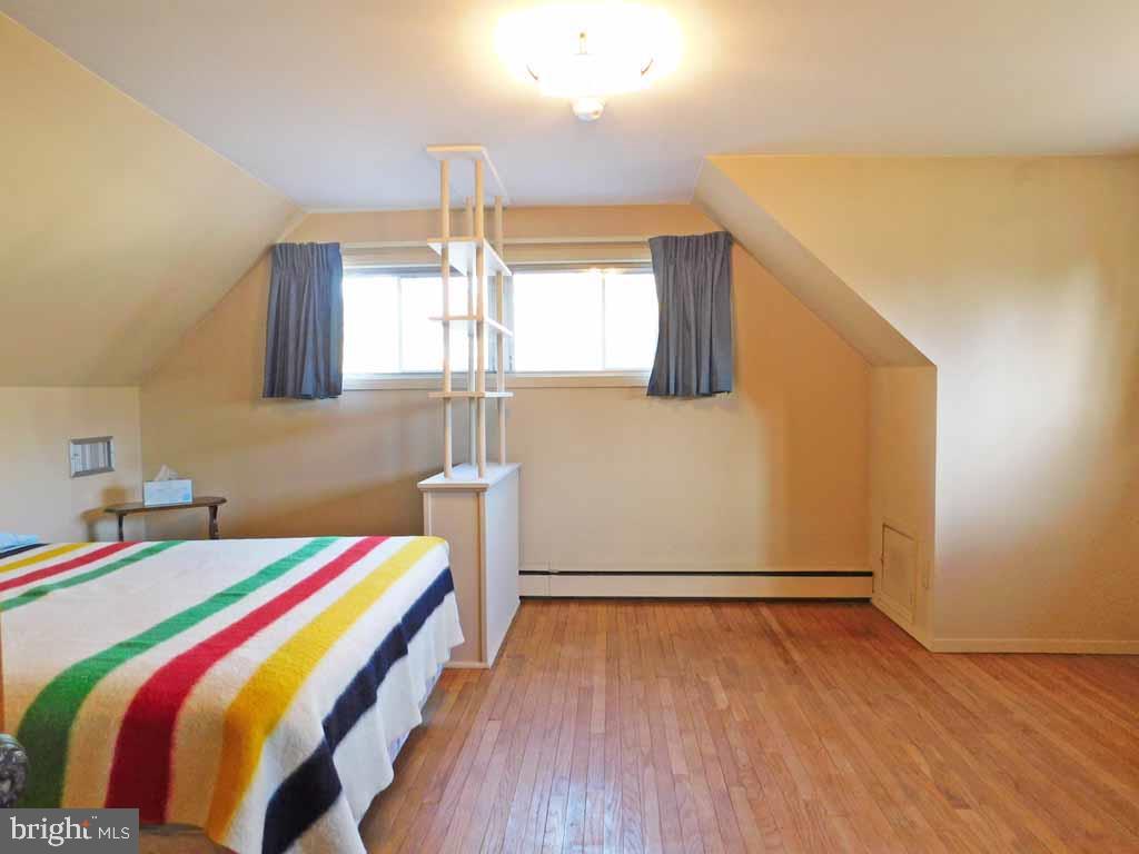 2 Falcon Road Levittown, PA 19056 - Photo 35 of 48 #5 Bedroom