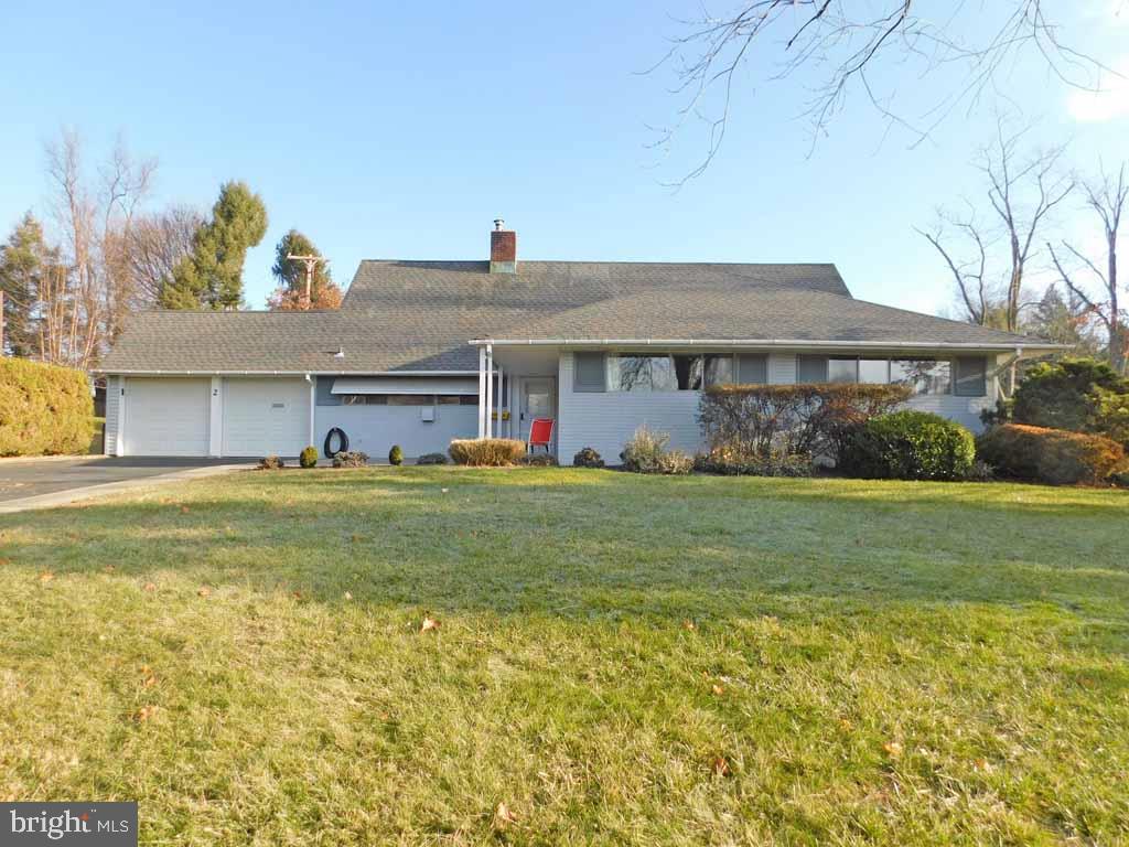 2 Falcon Road Levittown, PA 19056 - Photo 48 of 48 A Great Place to Make Your Own!