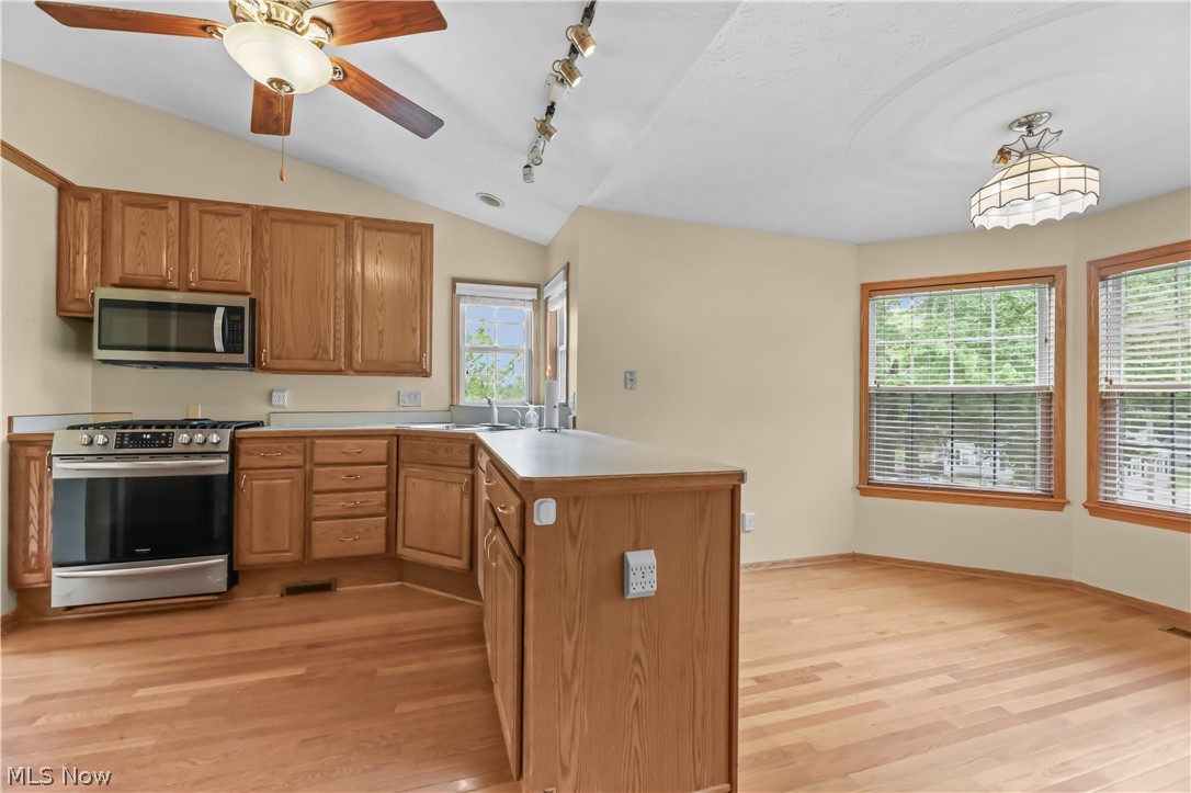 1701 Woods Road Akron, OH 44306 - Photo 17 of 43