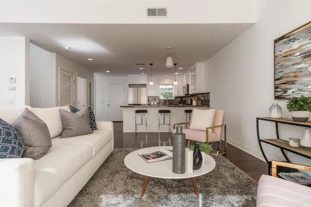 $799,000 | 5050 Cahuenga Boulevard, North Hollywood, CA 91601