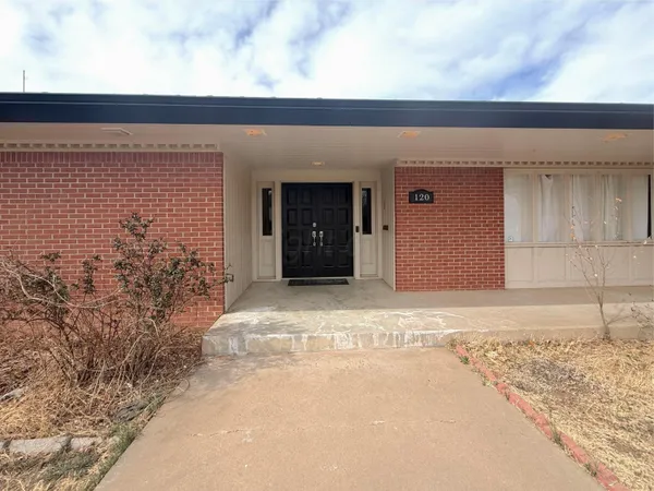 $346,000 | 120 Bellaire Avenue, Dumas, TX 79029