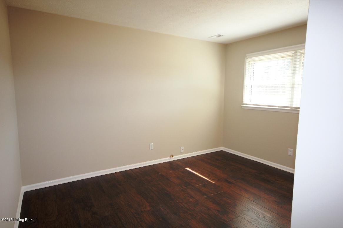 6103 Price Ln Road Louisville, KY 40229 - Photo 21 of 26 bed 2