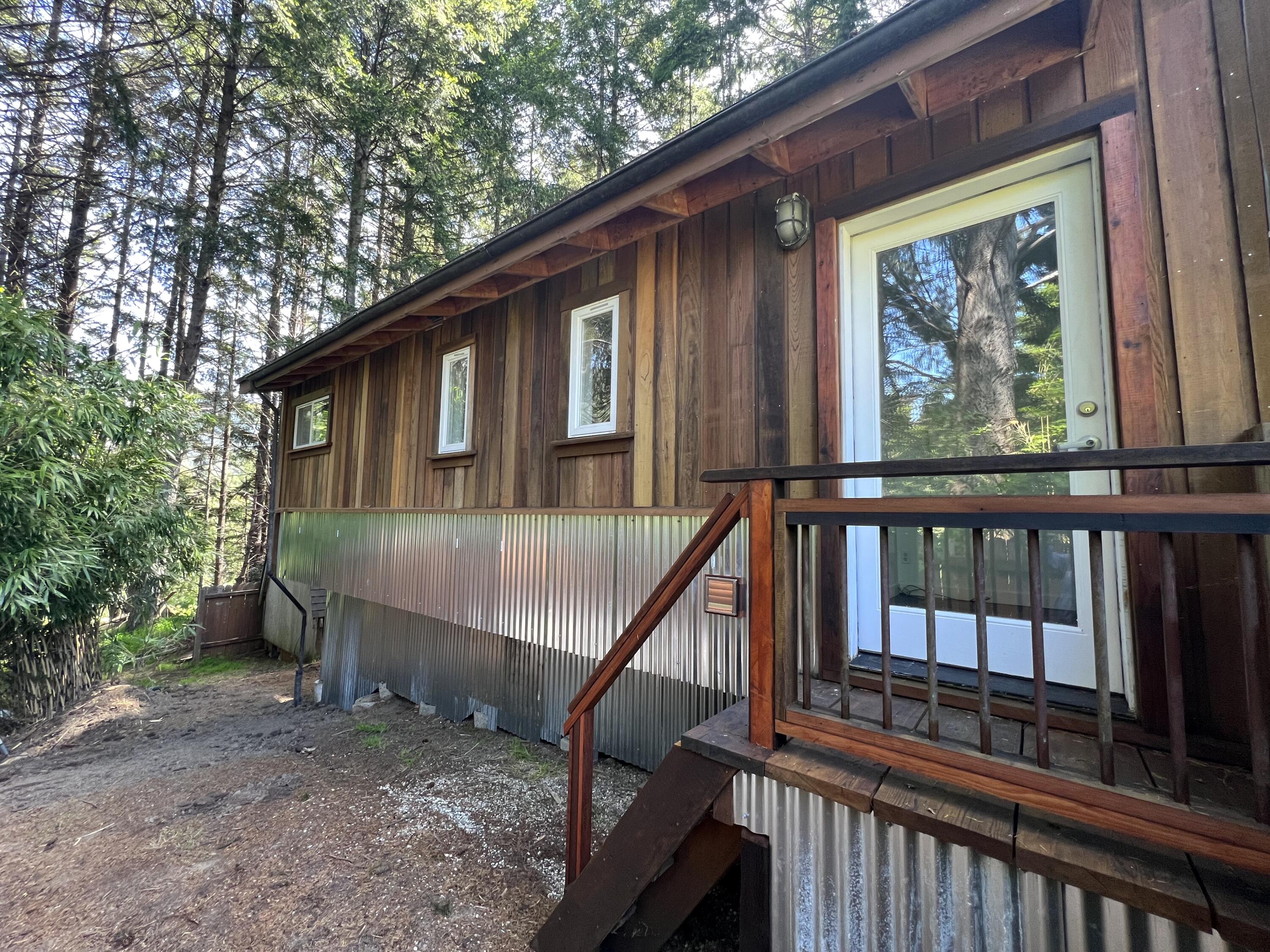355 Ridge Road Shelter Cove, CA 95589 - Photo 33 of 37 Side entry of home