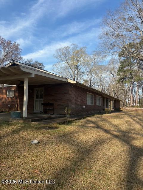 200 Gloucester Road Natchez, MS 39120 - Photo 5 of 23 IMG_1295