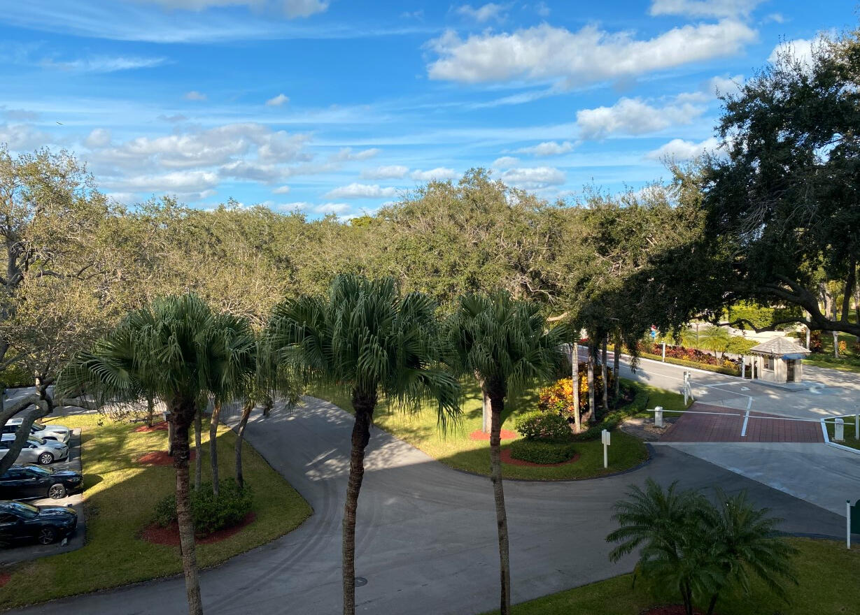 6620 Boca Del Mar Drive, Unit 402 Boca Raton, FL 33433 - Photo 12 of 53 Walkway View