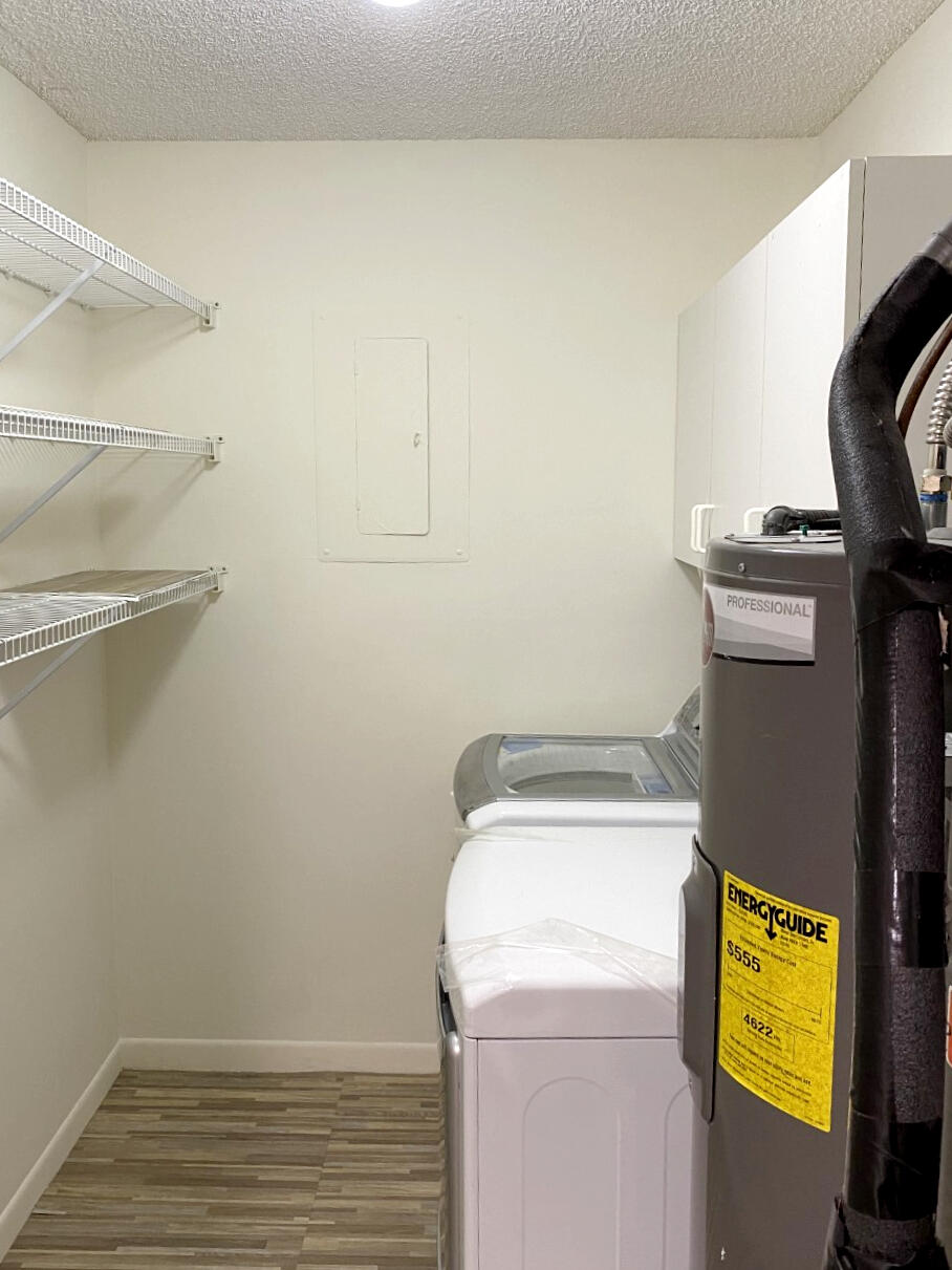 6620 Boca Del Mar Drive, Unit 402 Boca Raton, FL 33433 - Photo 35 of 53 Laundry 4