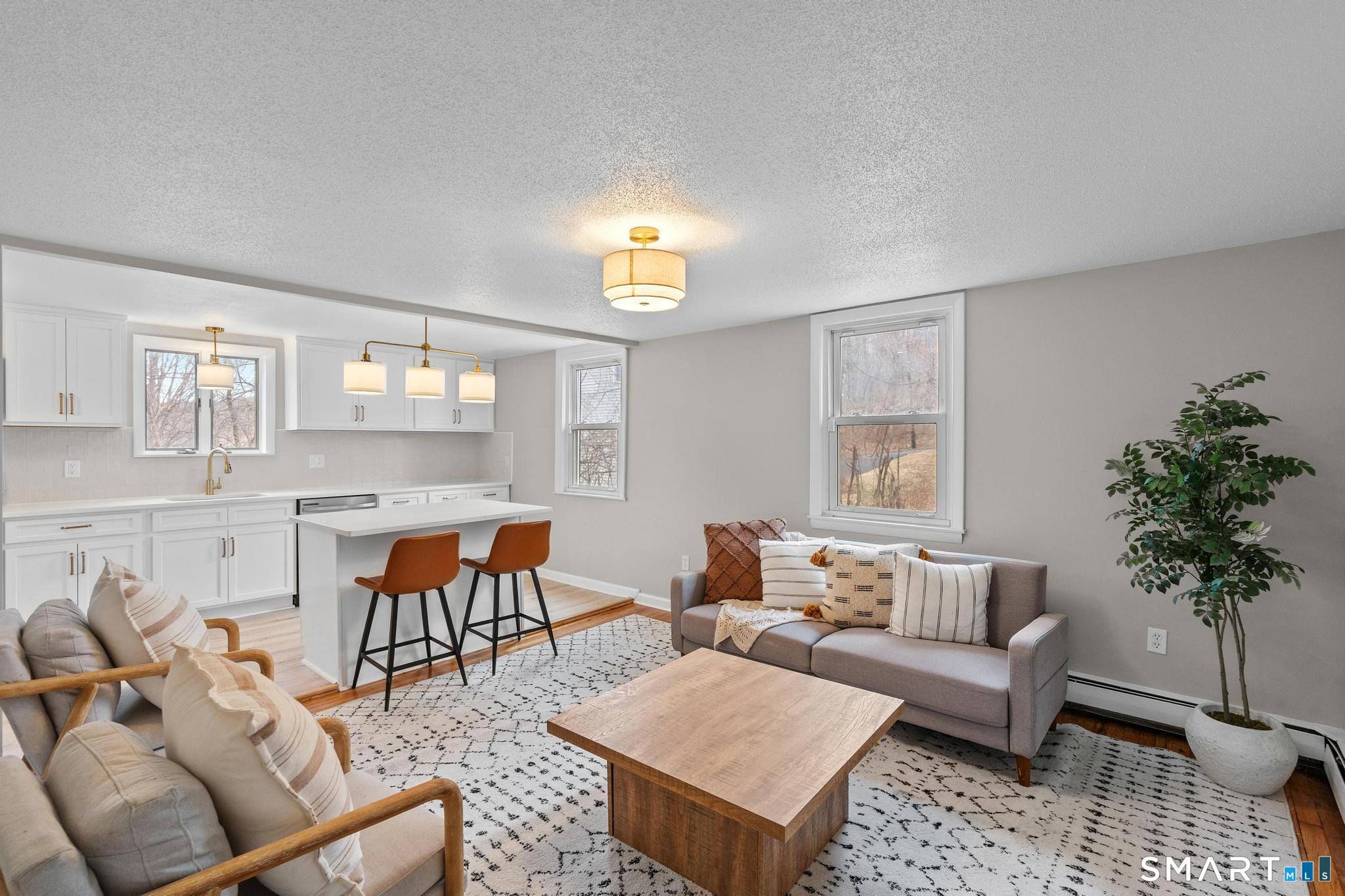 25 Mountain Road Simsbury, CT 06081 - Photo 12 of 39