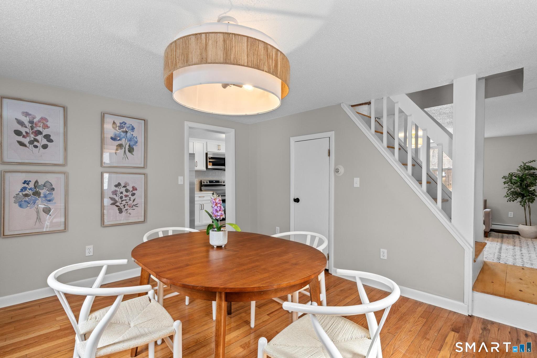 25 Mountain Road Simsbury, CT 06081 - Photo 16 of 39