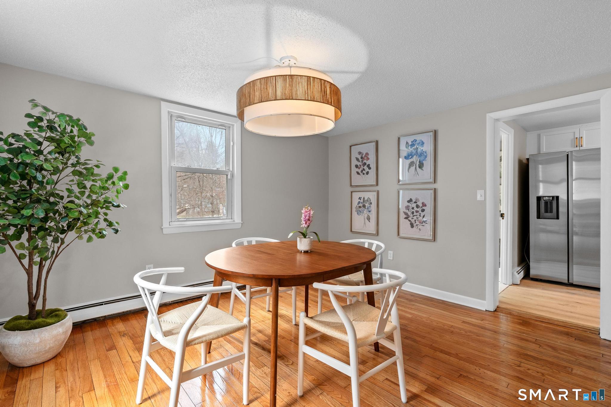 25 Mountain Road Simsbury, CT 06081 - Photo 18 of 39