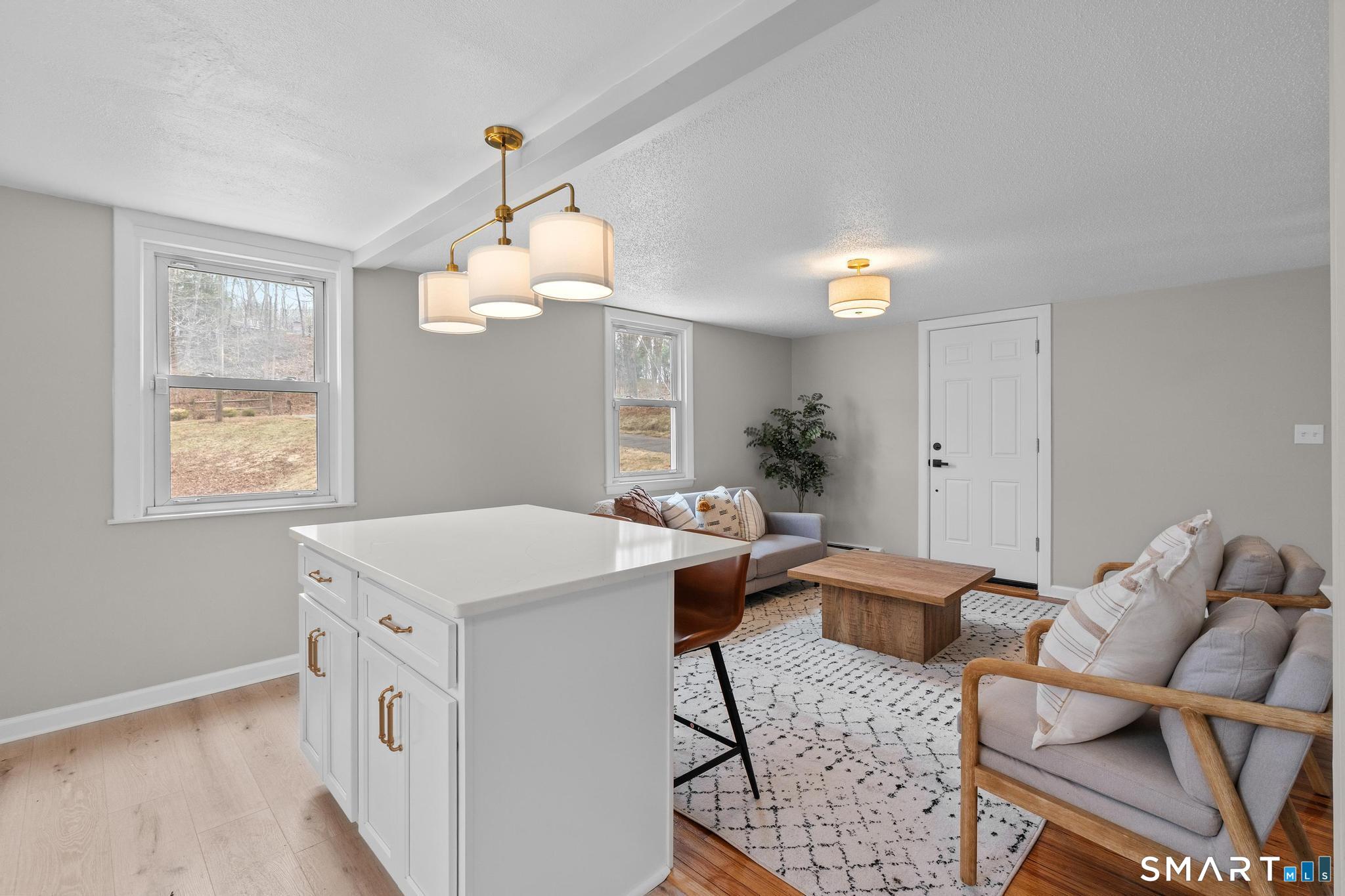 25 Mountain Road Simsbury, CT 06081 - Photo 9 of 39