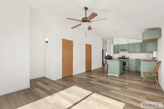 $305,000 | 789 South 1400 West, Pingree, ID 83262