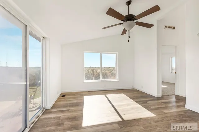 $305,000 | 789 South 1400 West, Pingree, ID 83262