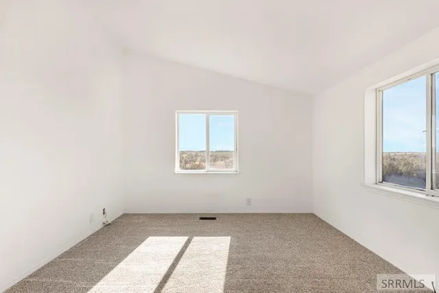 $305,000 | 789 South 1400 West, Pingree, ID 83262