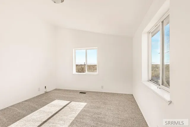 $305,000 | 789 South 1400 West, Pingree, ID 83262