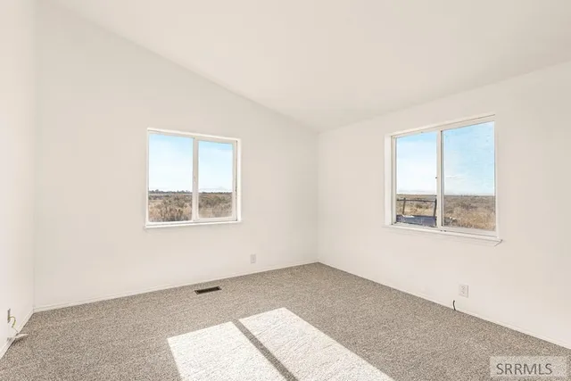 $305,000 | 789 South 1400 West, Pingree, ID 83262